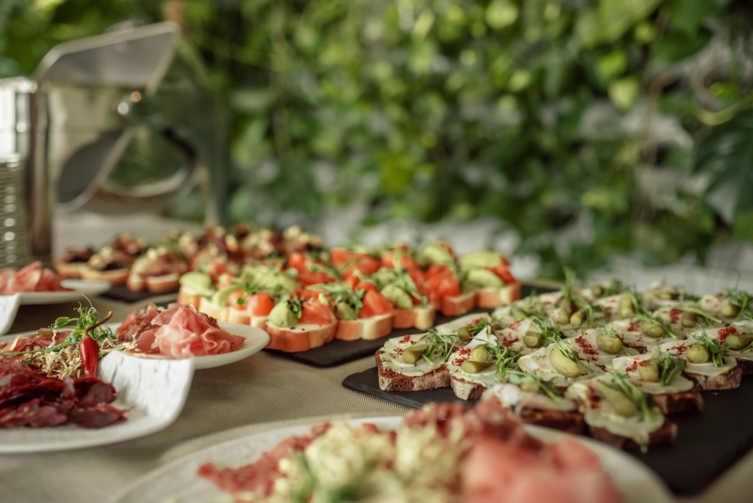 Сезонные ингредиенты: почему они важны для кейтеринга